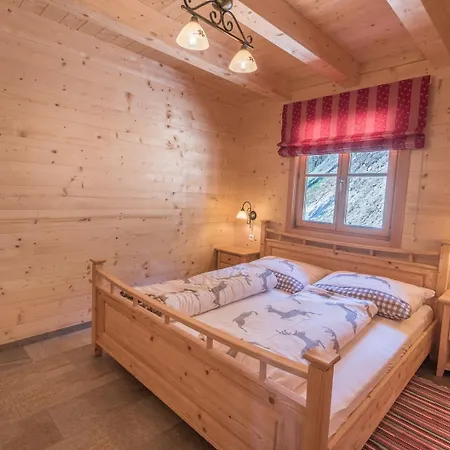 Chalet Steineralm *